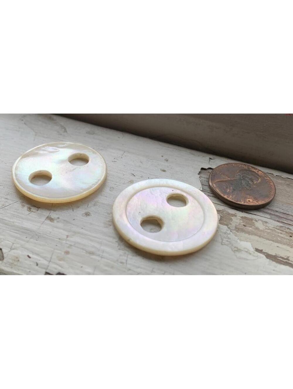 2 Lg Vtg Mother of Pearl Shell Buttons (MOP) 1 1/8" 2 large hole Buttons 28.5mm